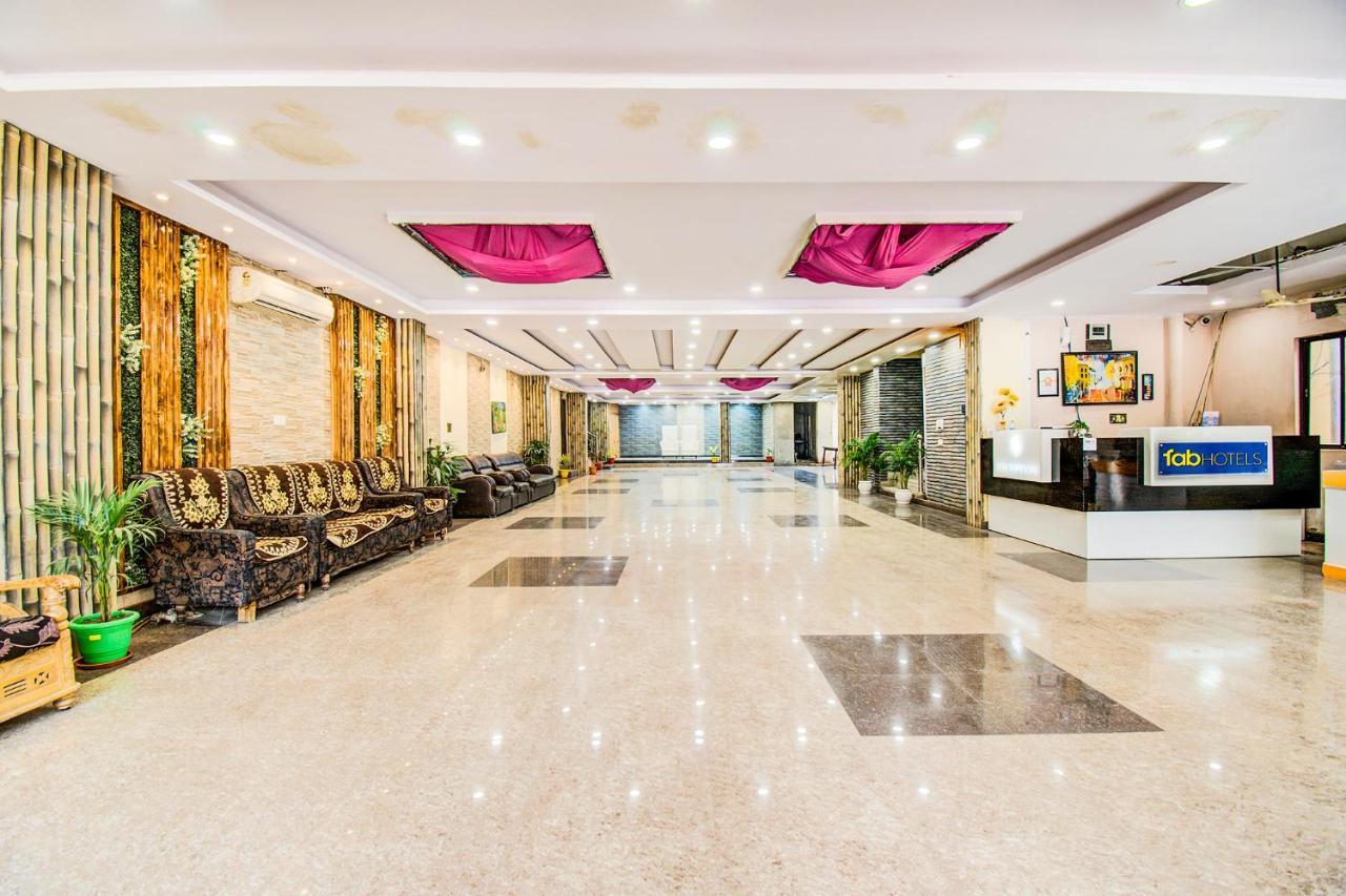 Hotel Sarweshwary Váránasí Exteriér fotografie