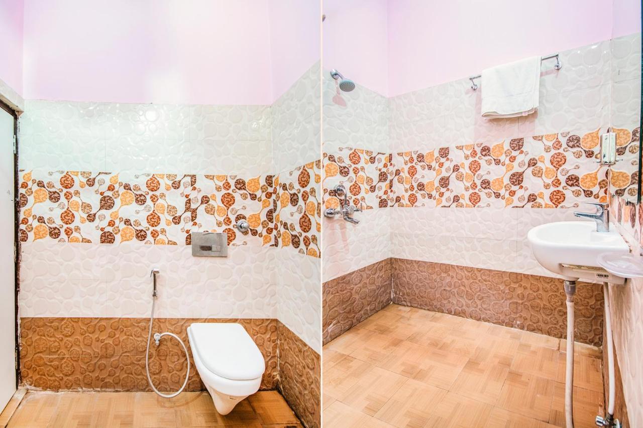 Hotel Sarweshwary Váránasí Exteriér fotografie